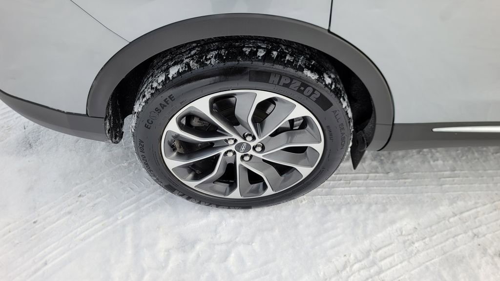 Used 2021 Lincoln Nautilus Reserve w/ Cargo Utility Package image 13