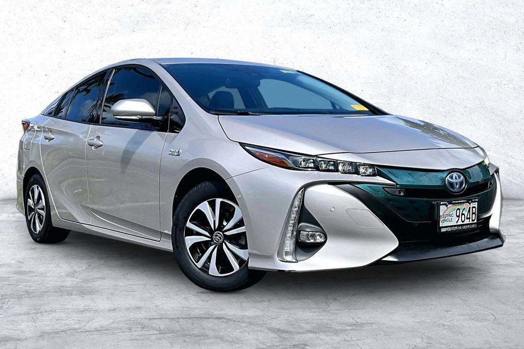 Used 2018 Toyota Prius Prime Plus FWD image 11