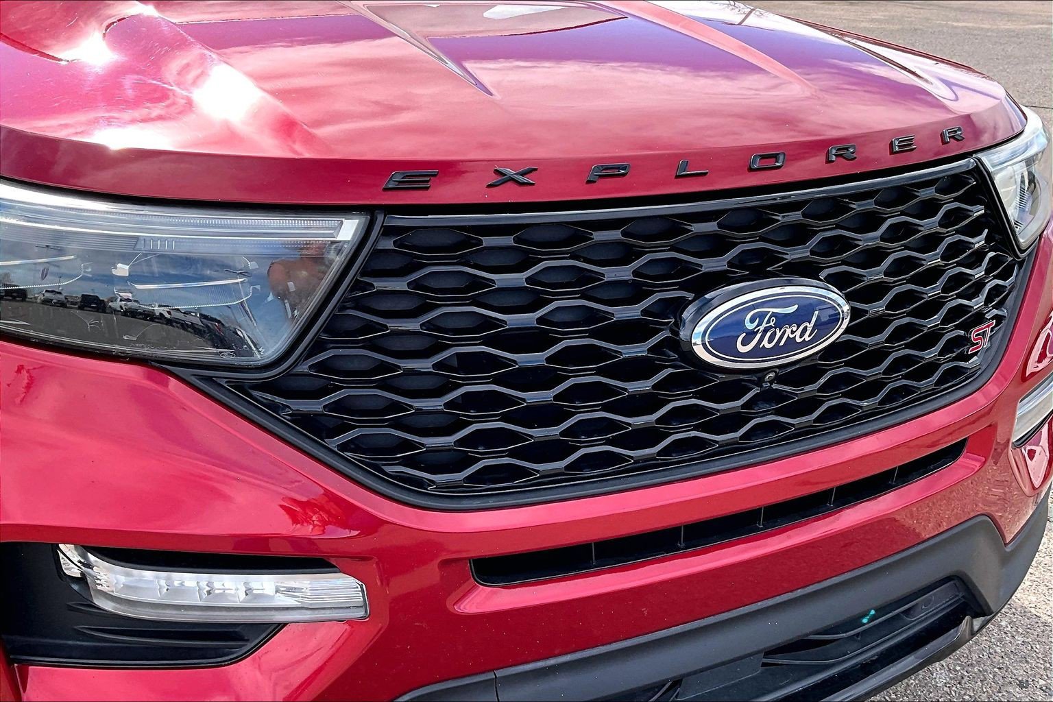 Used 2020 Ford Explorer ST w/ ST Street Pack AWD/4WD image 32