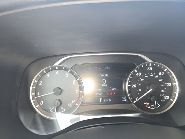 Used 2024 Nissan Frontier SV image 12