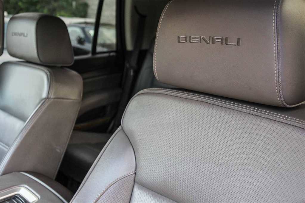 Used 2020 GMC Yukon Denali w/ Open Road Package image 24