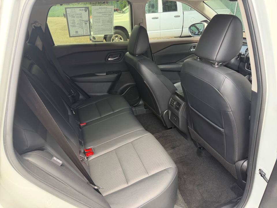Used 2023 Nissan Rogue SV w/ SV Premium B Package AWD/4WD image 33