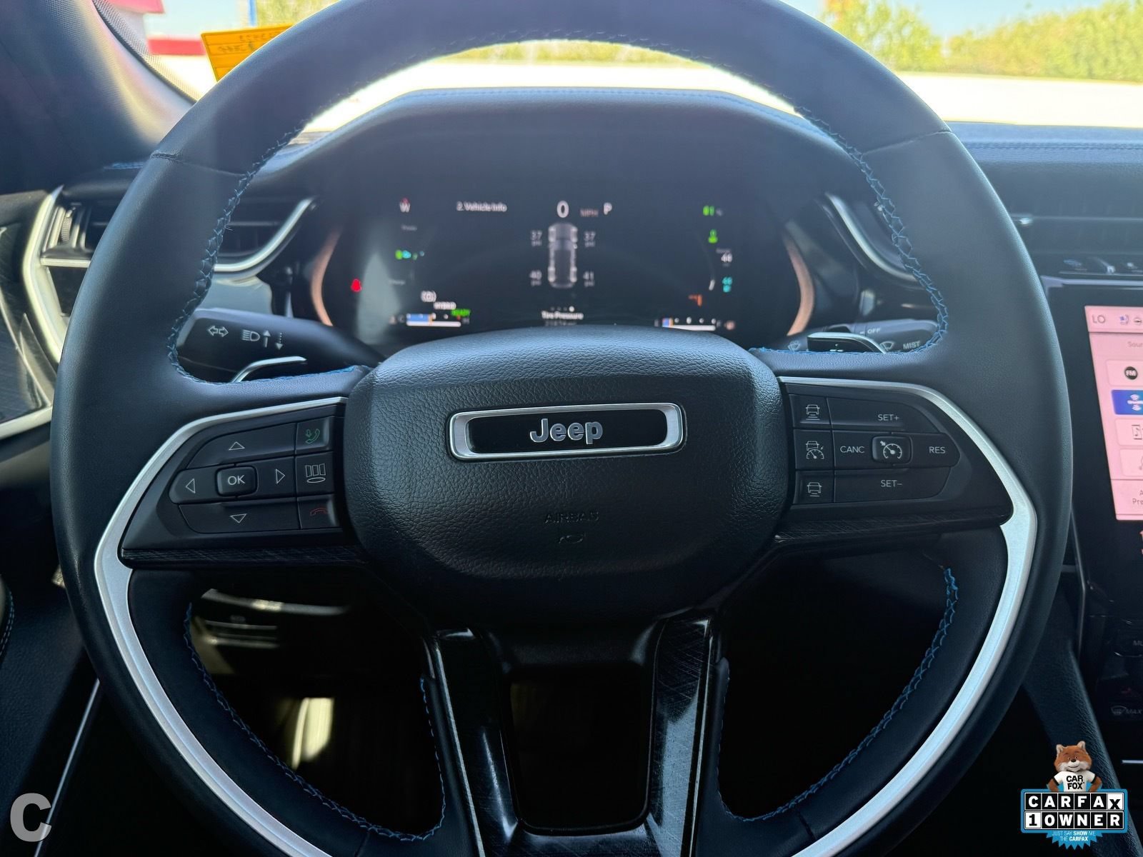 Used 2023 Jeep Grand Cherokee Trailhawk AWD/4WD image 26