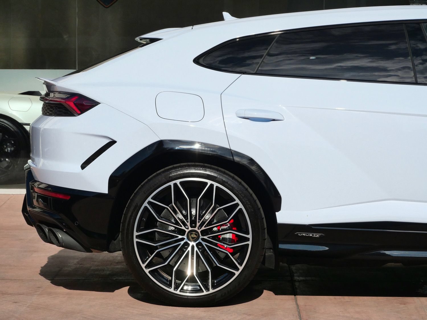 Used 2026 Lamborghini Urus S AWD/4WD image 13