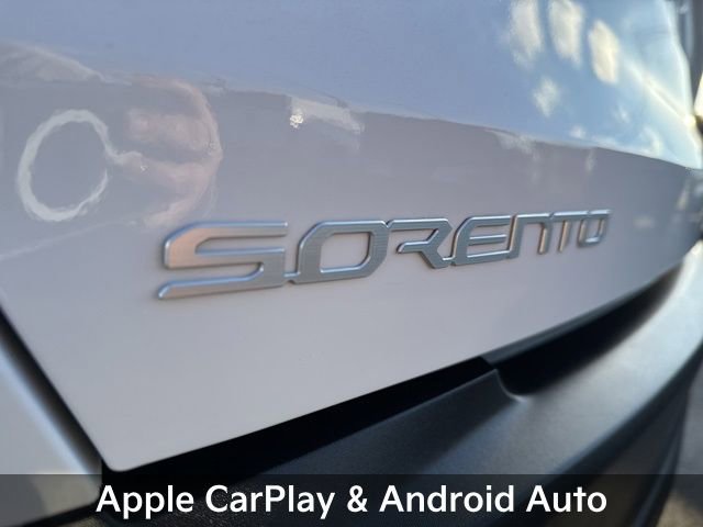 Used 2023 Kia Sorento LX image 16