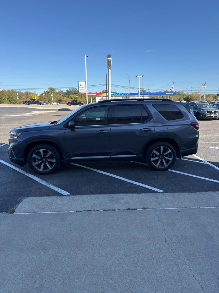Used 2024 Honda Pilot Elite image 7