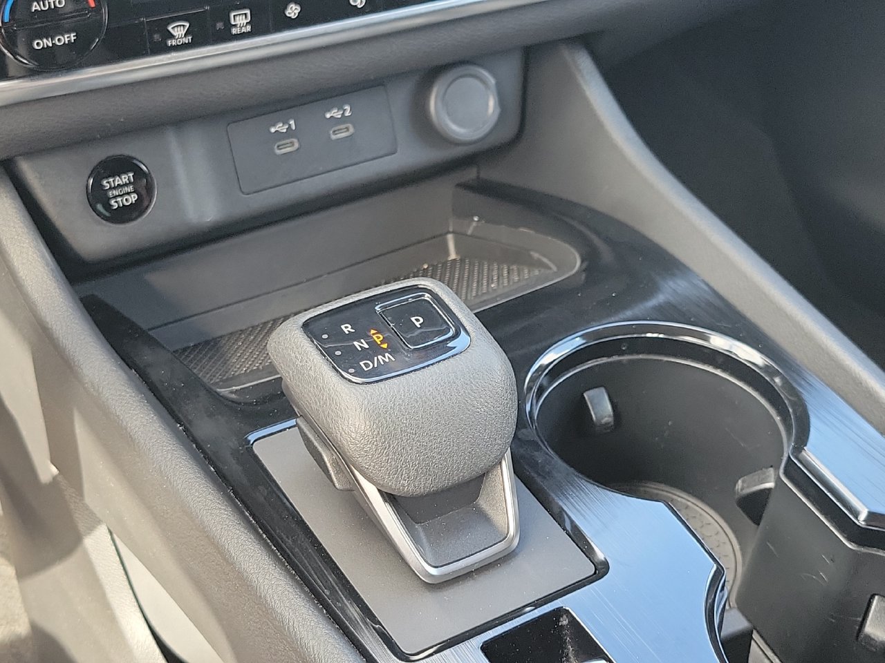 Used 2025 Nissan Rogue SV FWD image 26