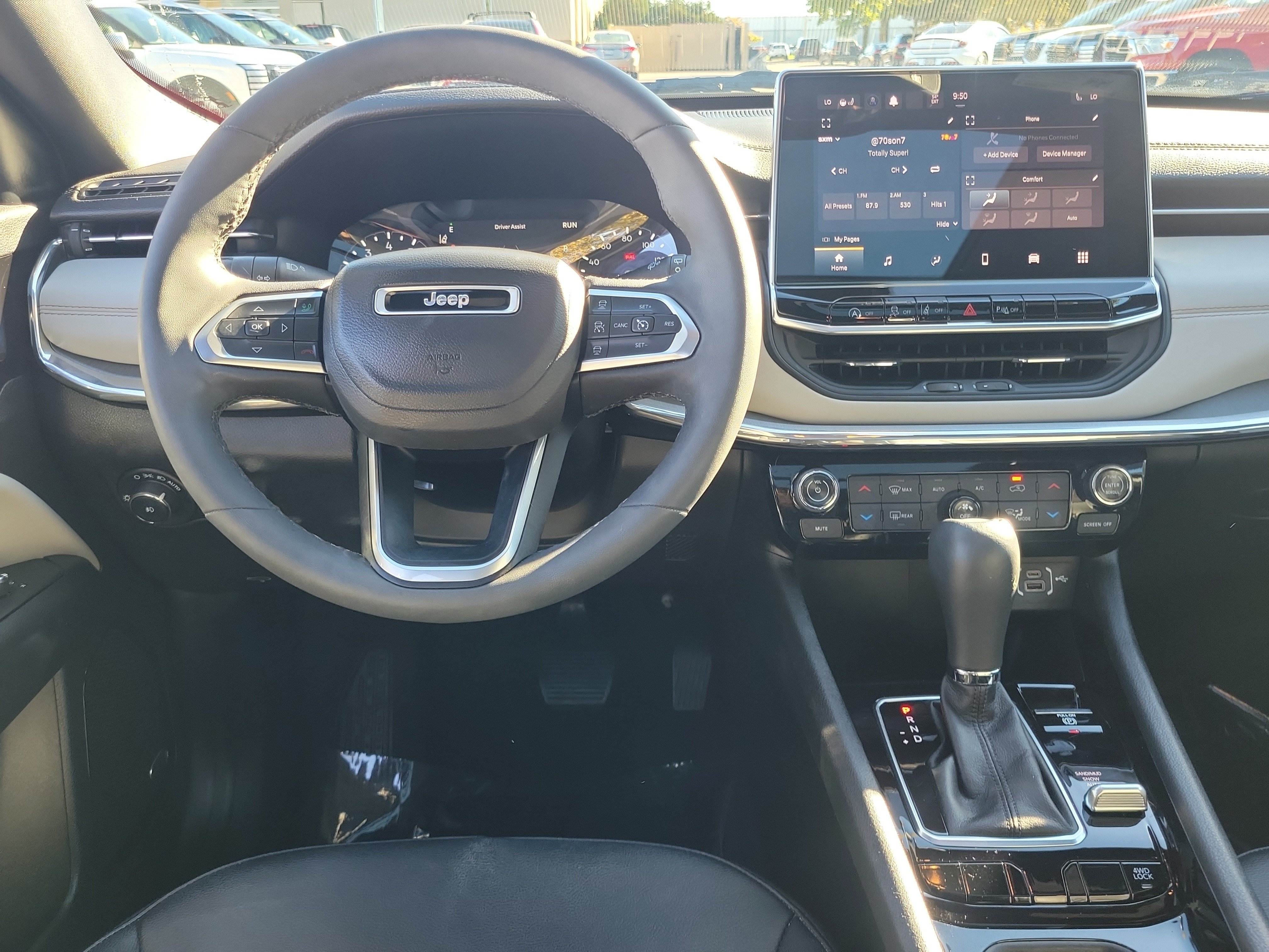 Used 2024 Jeep Compass Limited w/ Sun and Sound Group AWD/4WD image 10