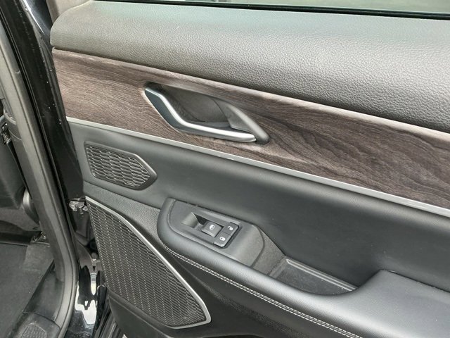 Used 2022 Jeep Grand Cherokee L Limited image 26