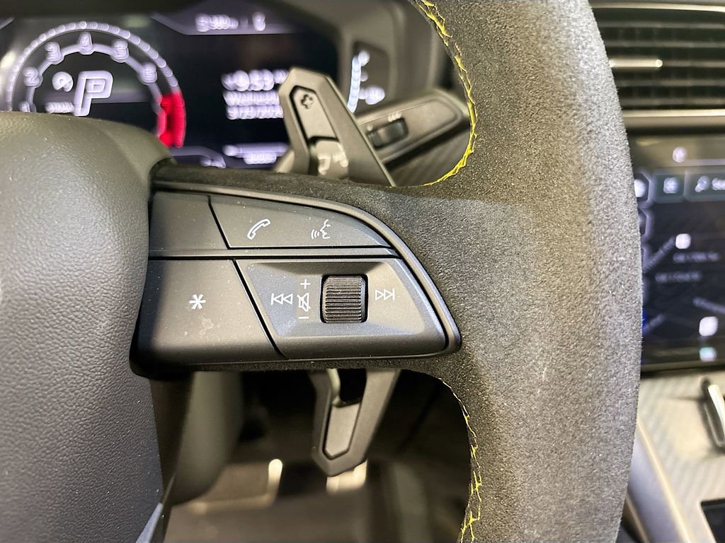 Used 2024 Lamborghini Urus Performante AWD/4WD image 23
