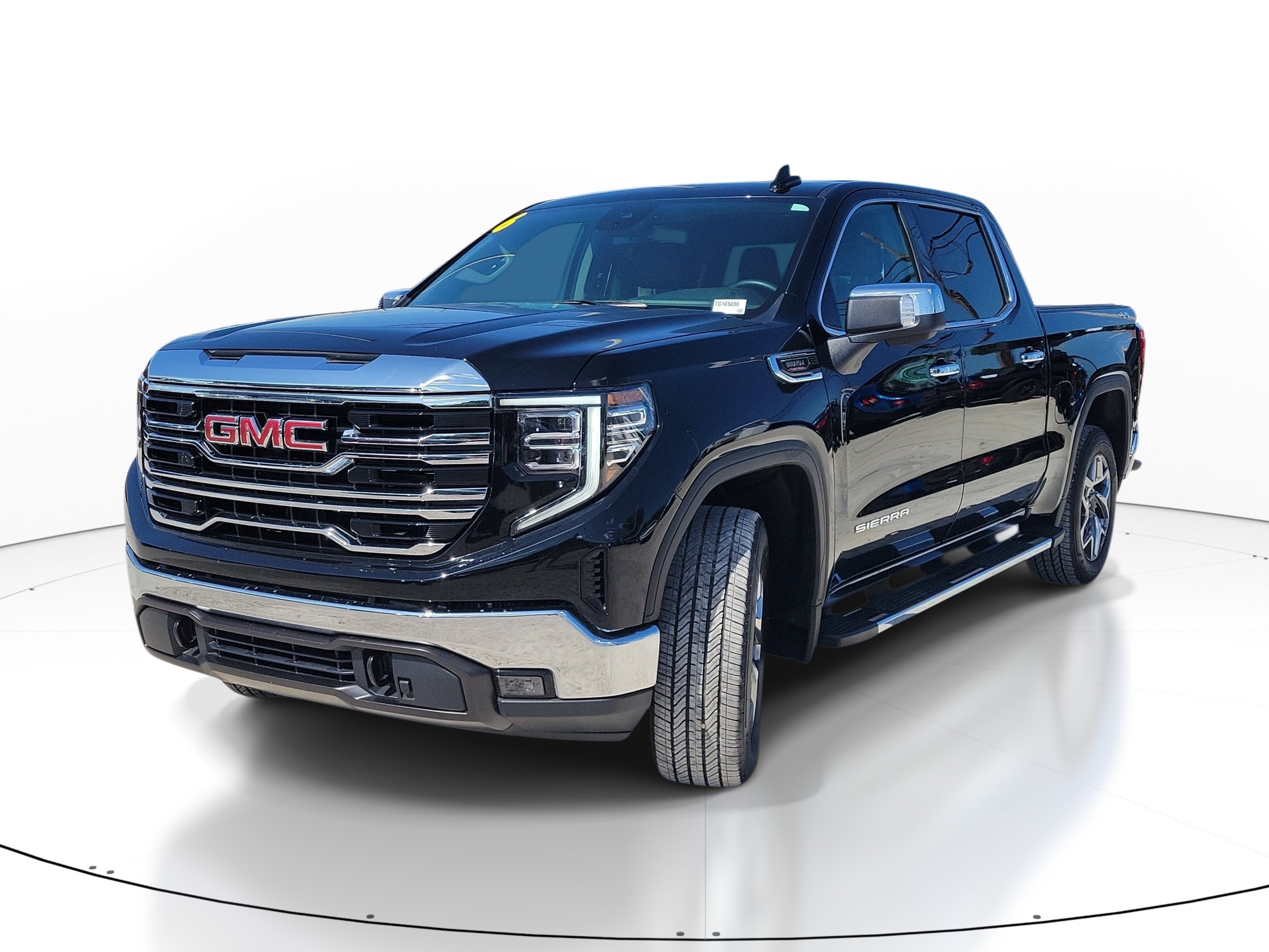 Used 2026 GMC Sierra 1500 SLT w/ SLT Premium Package AWD/4WD image 3
