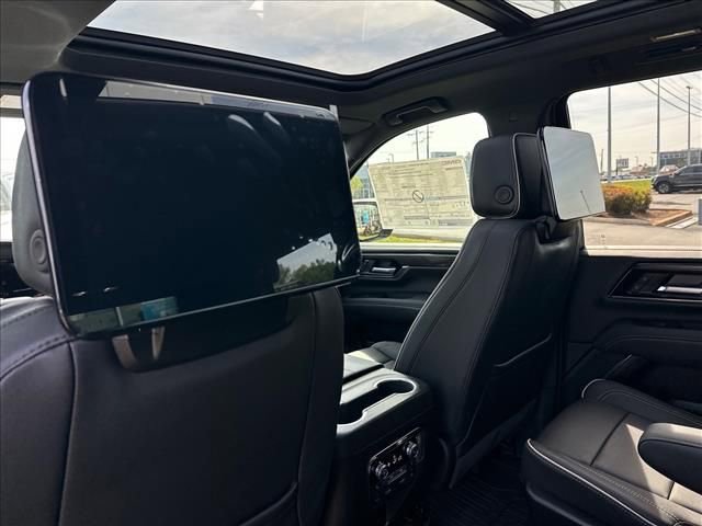 New 2026 GMC Yukon Elevation w/ Elevation Premium Package AWD/4WD image 24