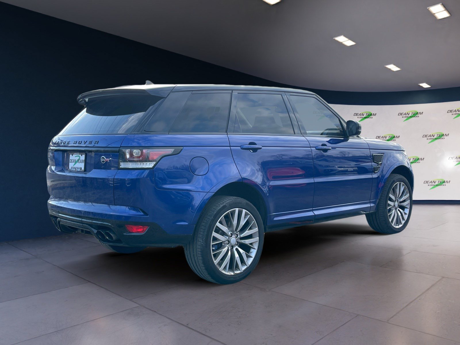 Used 2016 Land Rover Range Rover Sport SVR AWD/4WD image 4