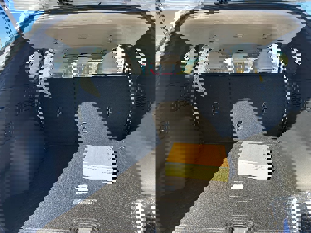 New 2026 Hyundai Tucson Blue SE image 32