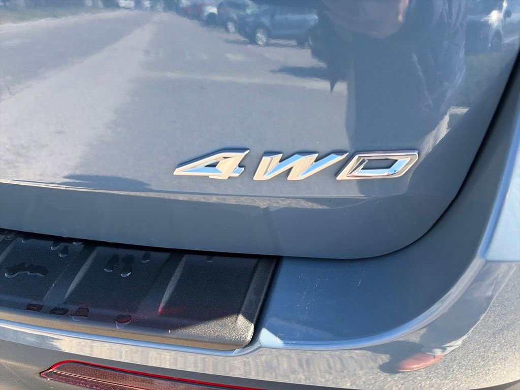 Used 2025 Ford Explorer Active w/ Active Comfort Package image 9