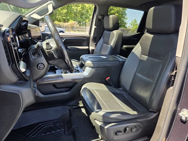 Used 2022 Chevrolet Silverado 1500 LTZ w/ LTZ Premium Package AWD/4WD image 9