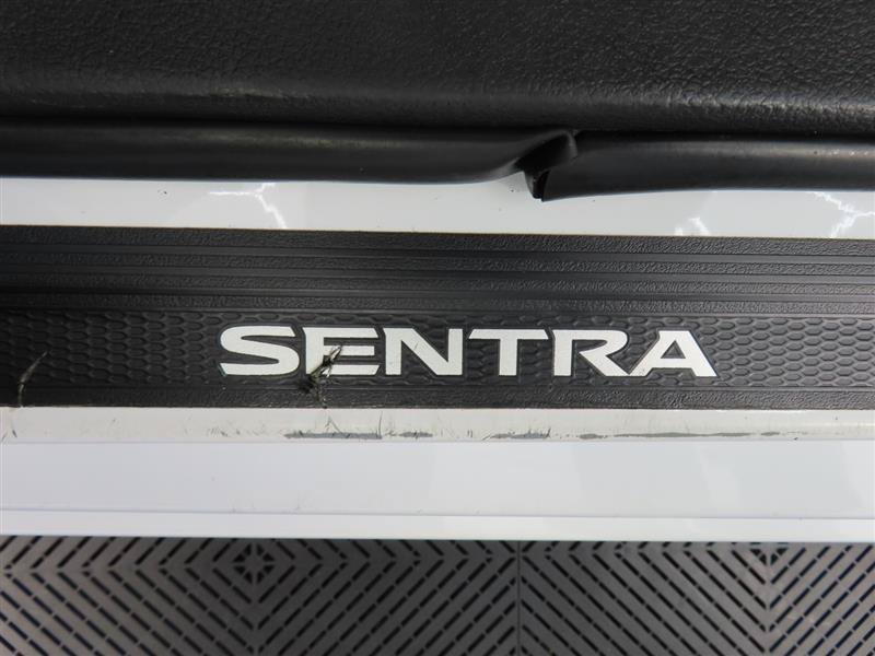 Used 2025 Nissan Sentra SV FWD image 17