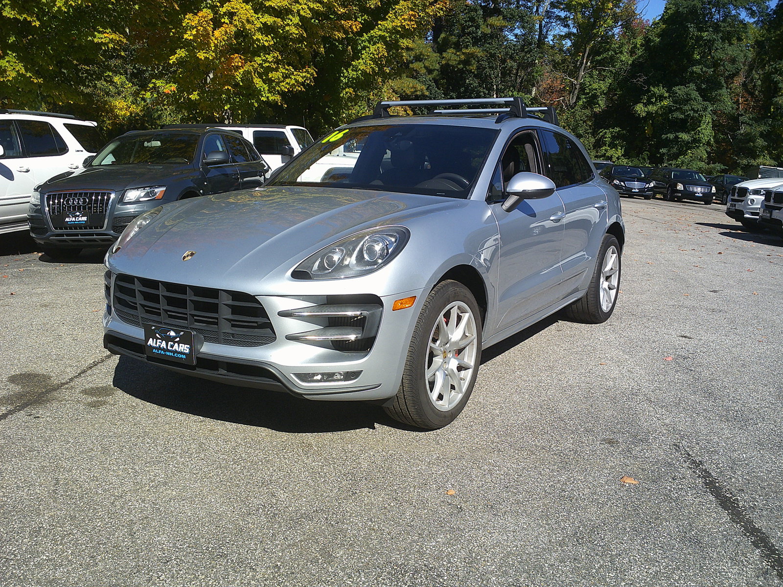 Used 2016 Porsche Macan Turbo w/ Premium Package Plus AWD/4WD image 1