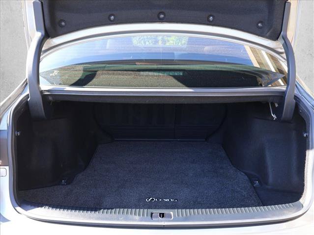Used 2019 Lexus IS 350 F Sport w/ F Sport Package AWD/4WD image 7