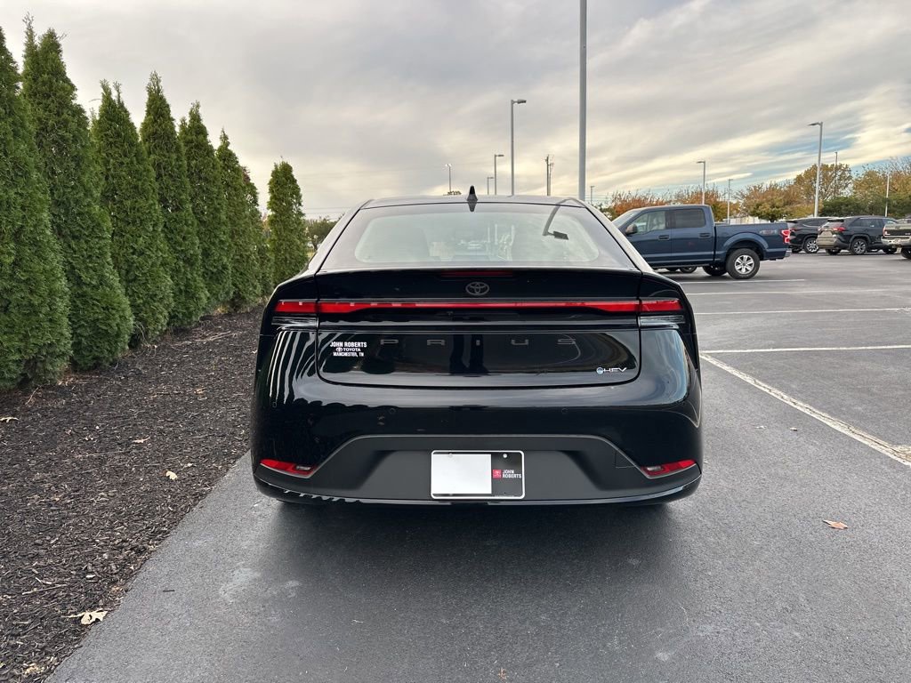 Used 2024 Toyota Prius LE image 6