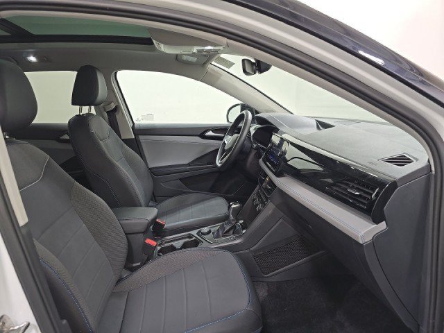 Used 2024 Volkswagen Taos SE AWD/4WD image 8