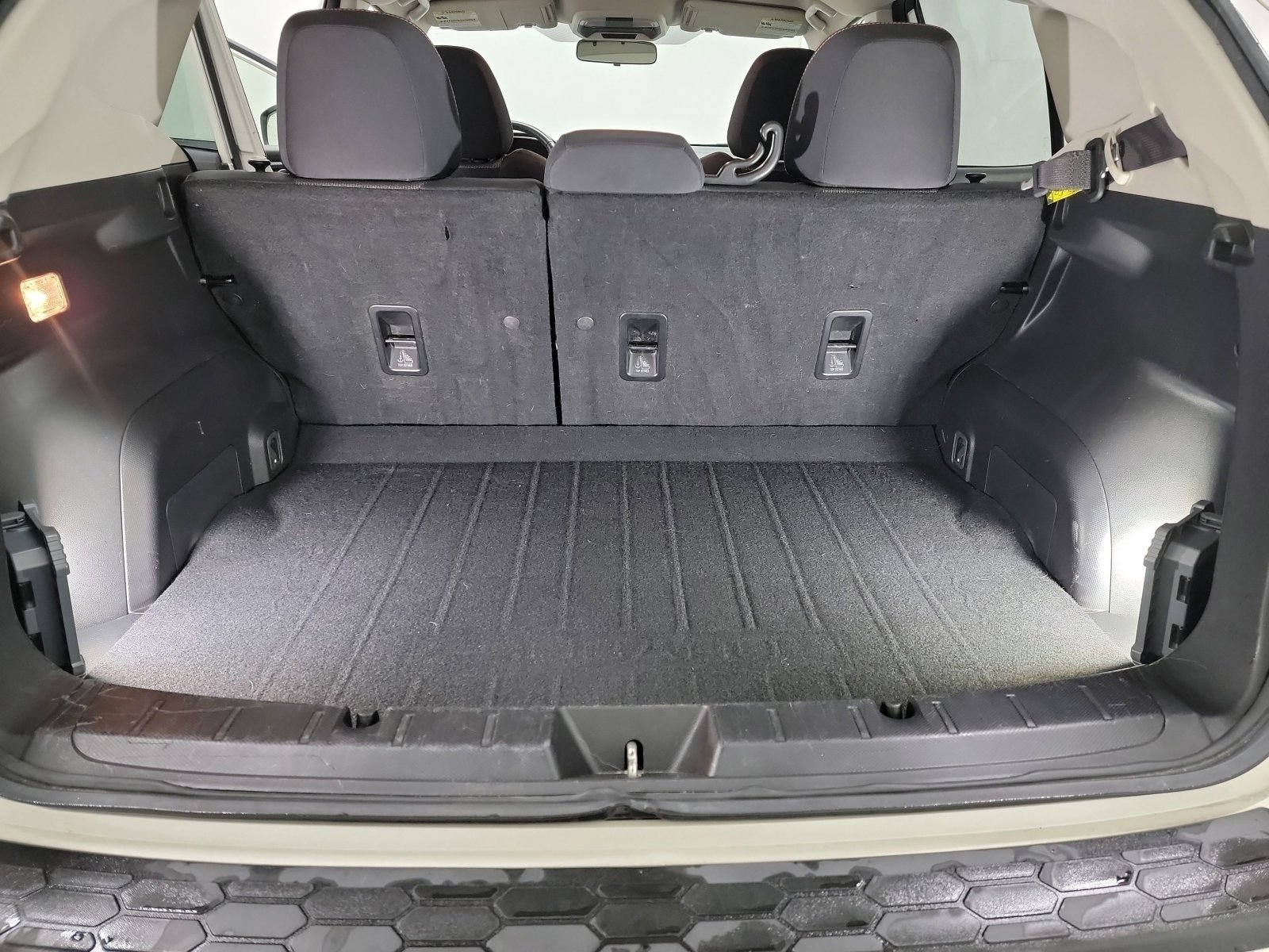 Used 2018 Subaru Crosstrek 2.0i Premium image 17