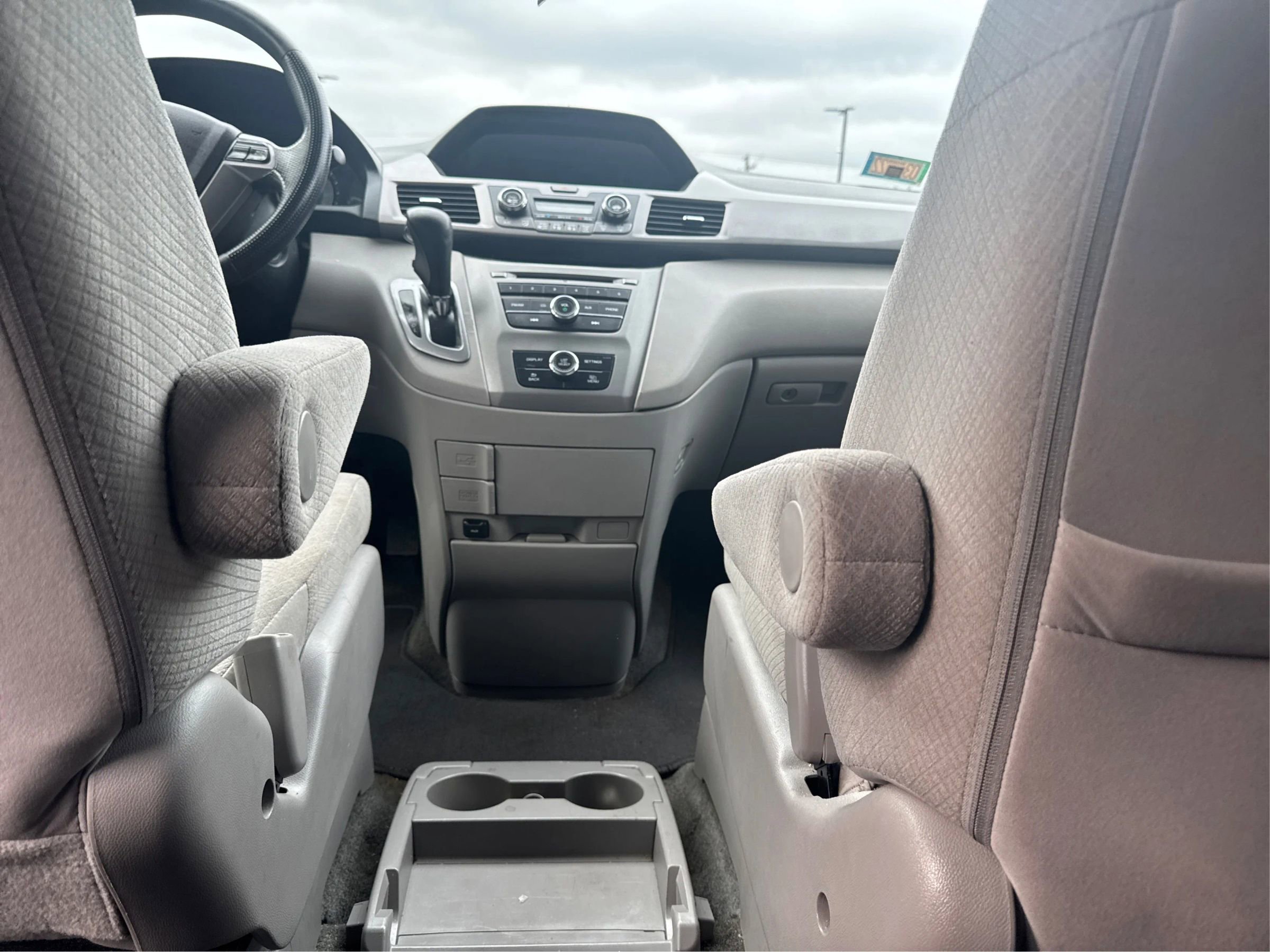 Used 2015 Honda Odyssey LX image 18
