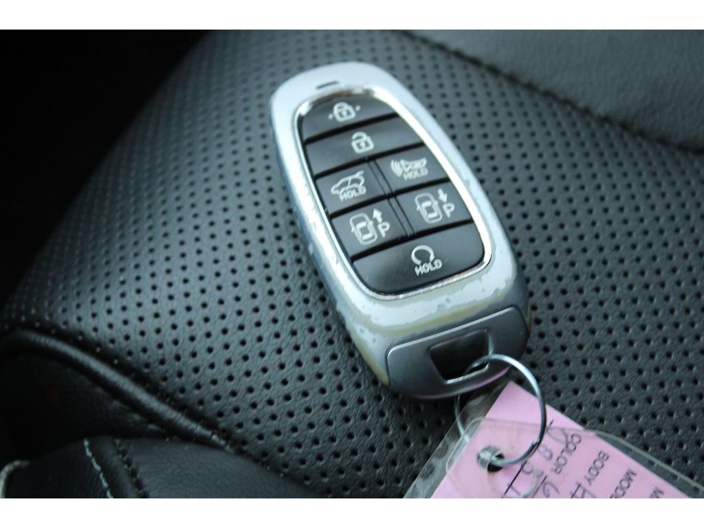 Used 2023 Hyundai Santa Fe Limited image 37