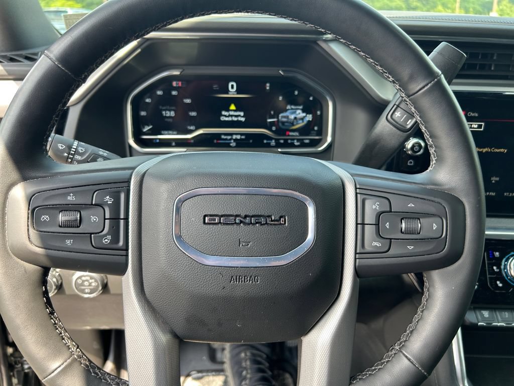 Used 2025 GMC Sierra 2500 Denali w/ Denali Reserve Package AWD/4WD image 15