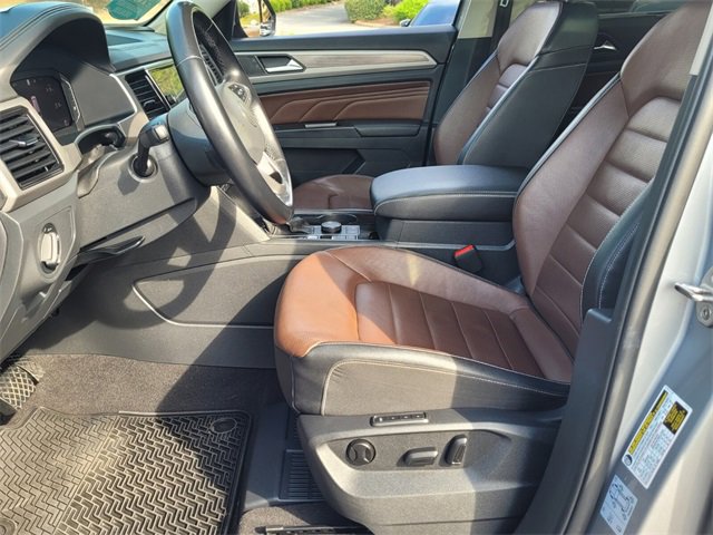 Used 2021 Volkswagen Atlas SEL Premium image 5