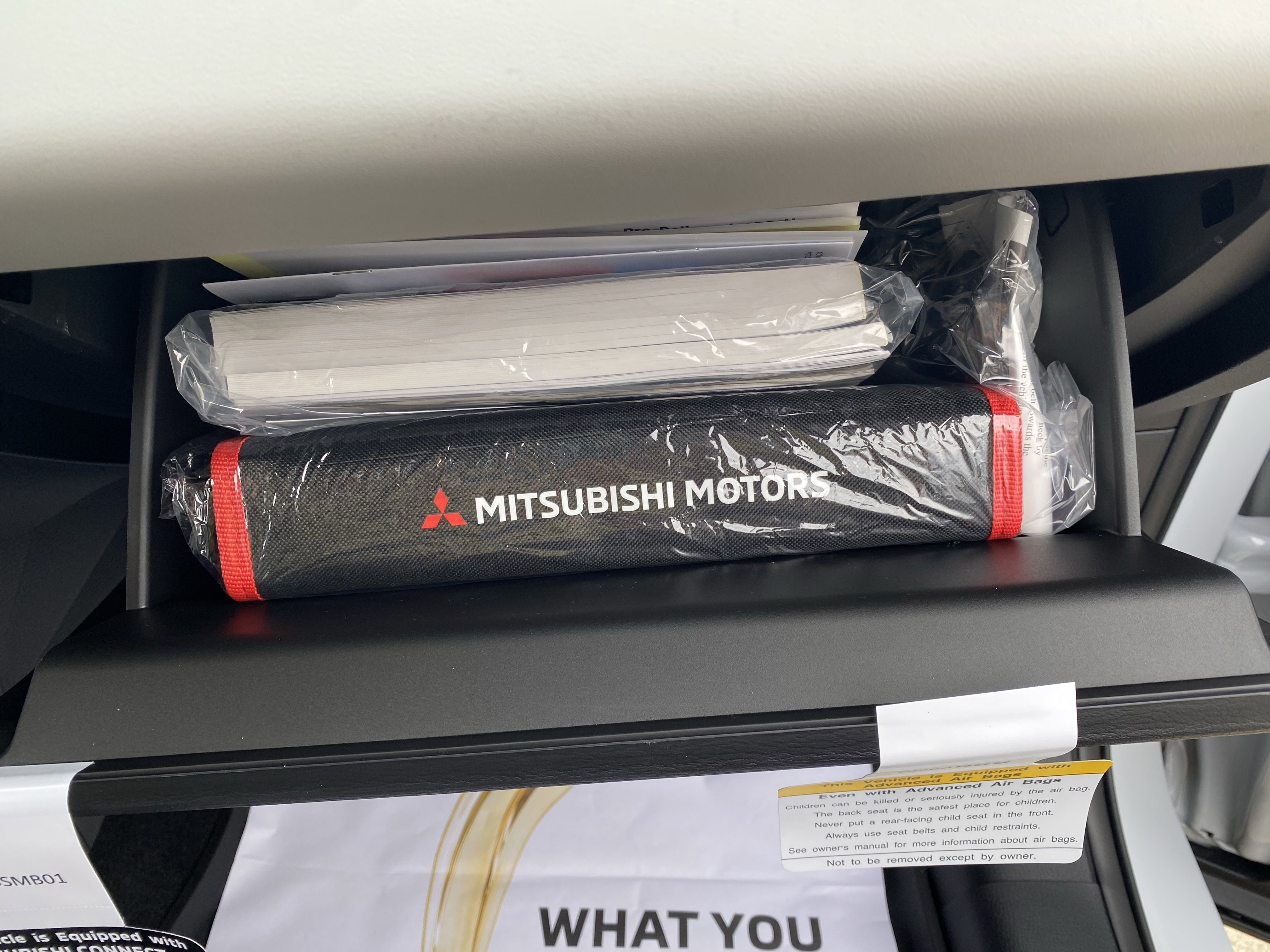 New 2026 Mitsubishi Outlander SEL image 23