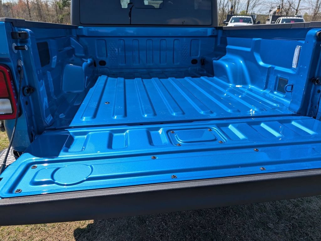 New 2026 Jeep Gladiator Sport AWD/4WD image 24