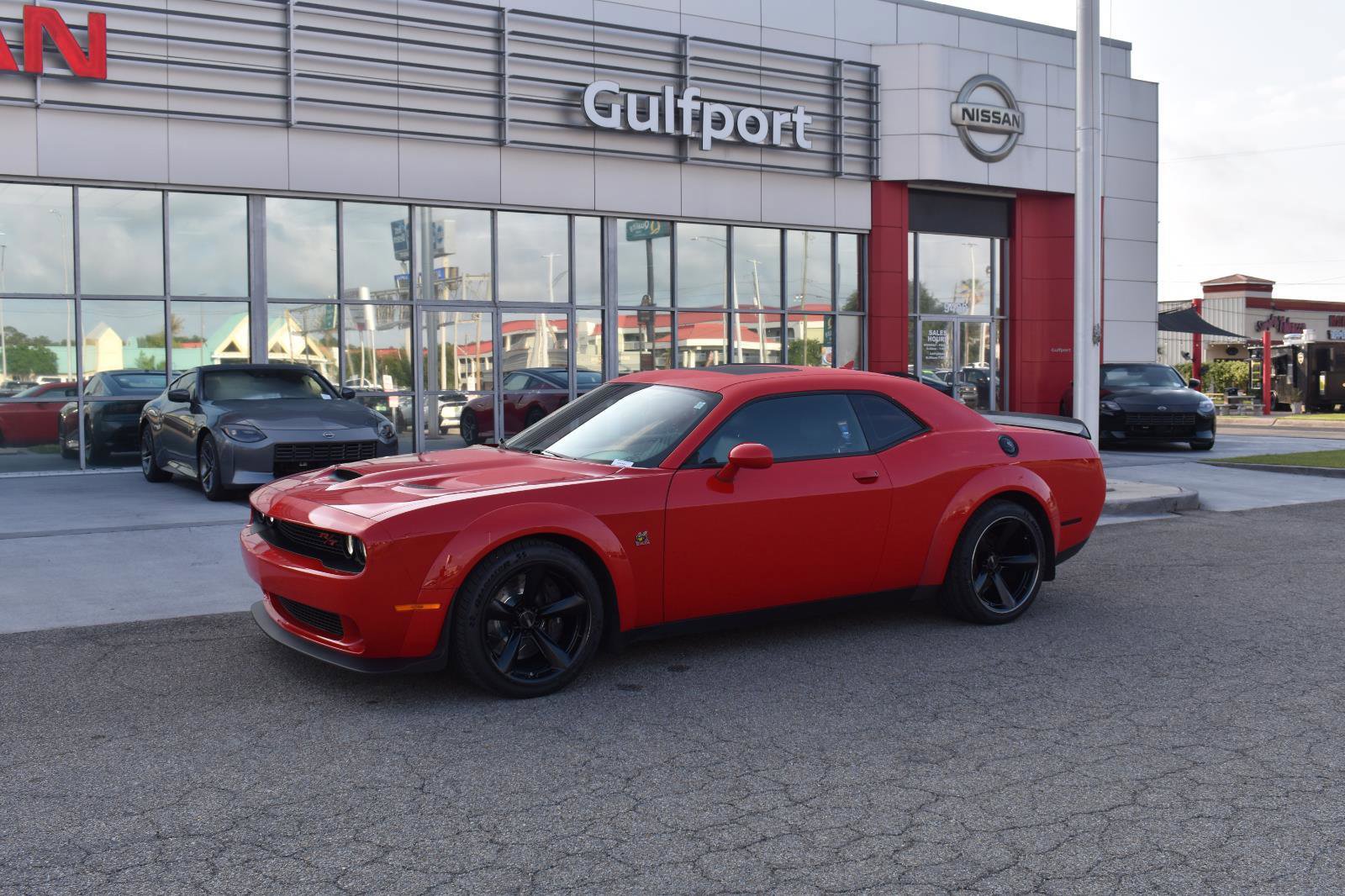 Used 2019 Dodge Challenger R/T Scat Pack w/ Widebody Package RWD image 2
