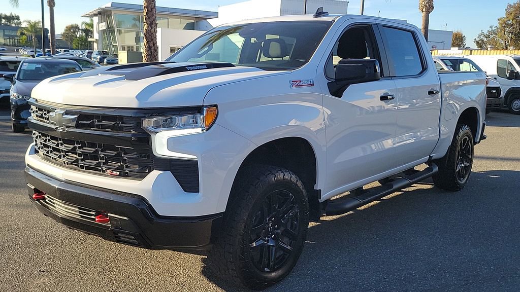 Used 2025 Chevrolet Silverado 1500 LT Trail Boss w/ Protection Package image 8