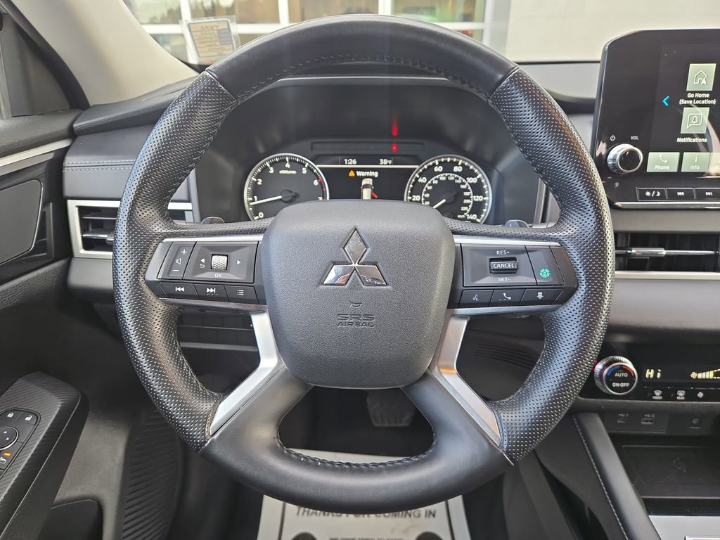 Used 2024 Mitsubishi Outlander SE image 21