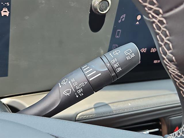 Used 2024 Buick Encore GX Avenir w/ Avenir Technology Package image 20