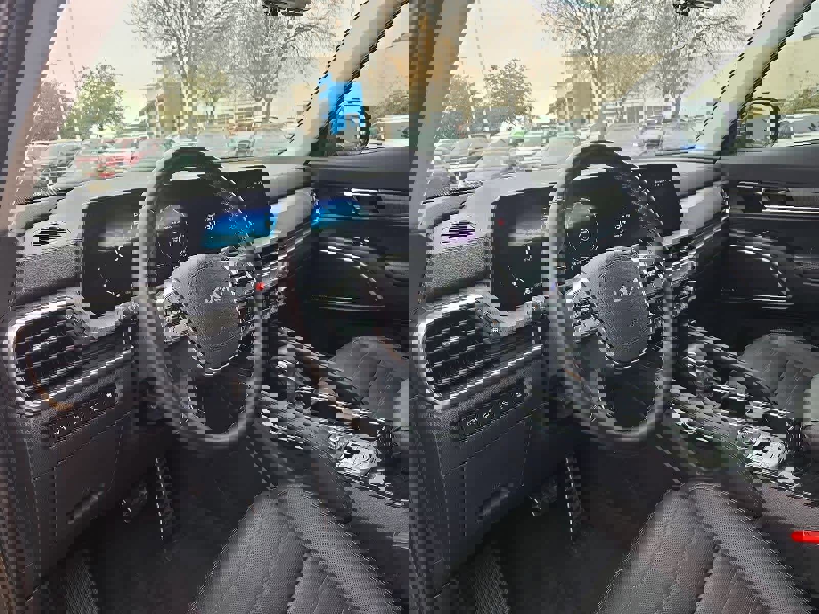 Used 2023 Kia Telluride SX Prestige image 2