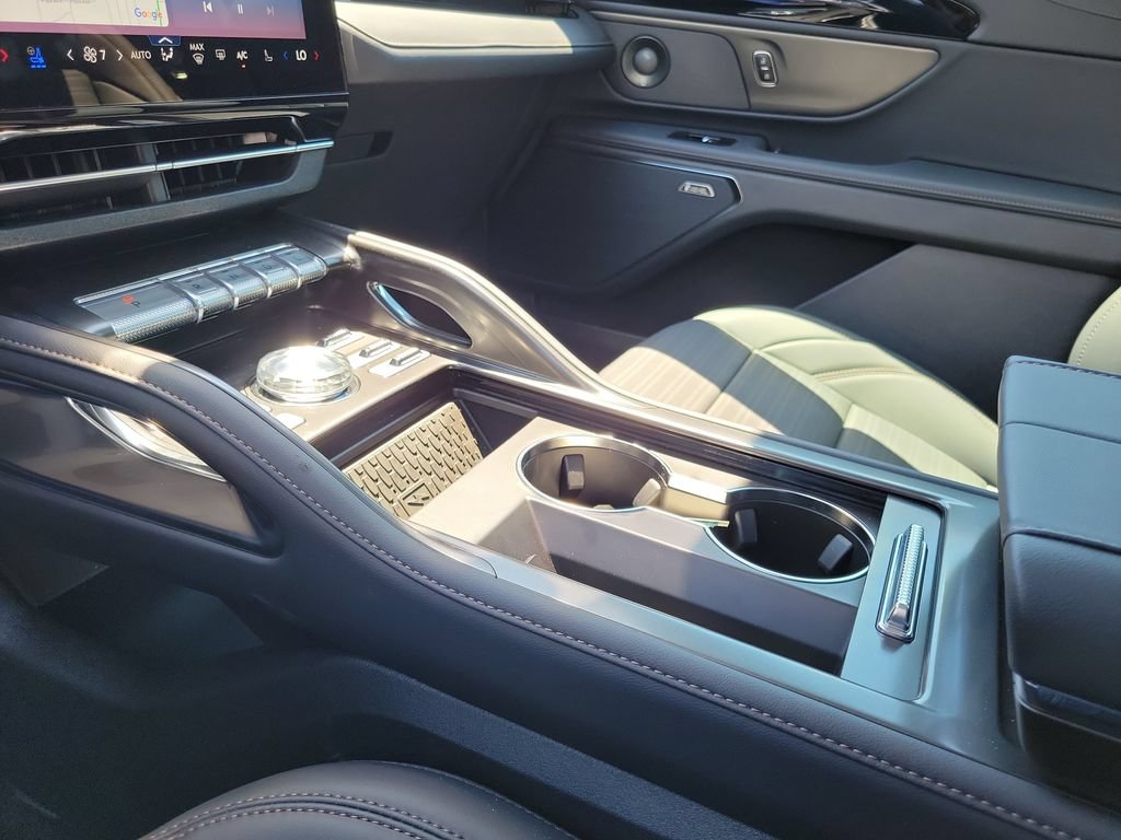 New 2026 Lincoln Nautilus Reserve w/ Jet Appearance Package AWD/4WD image 29