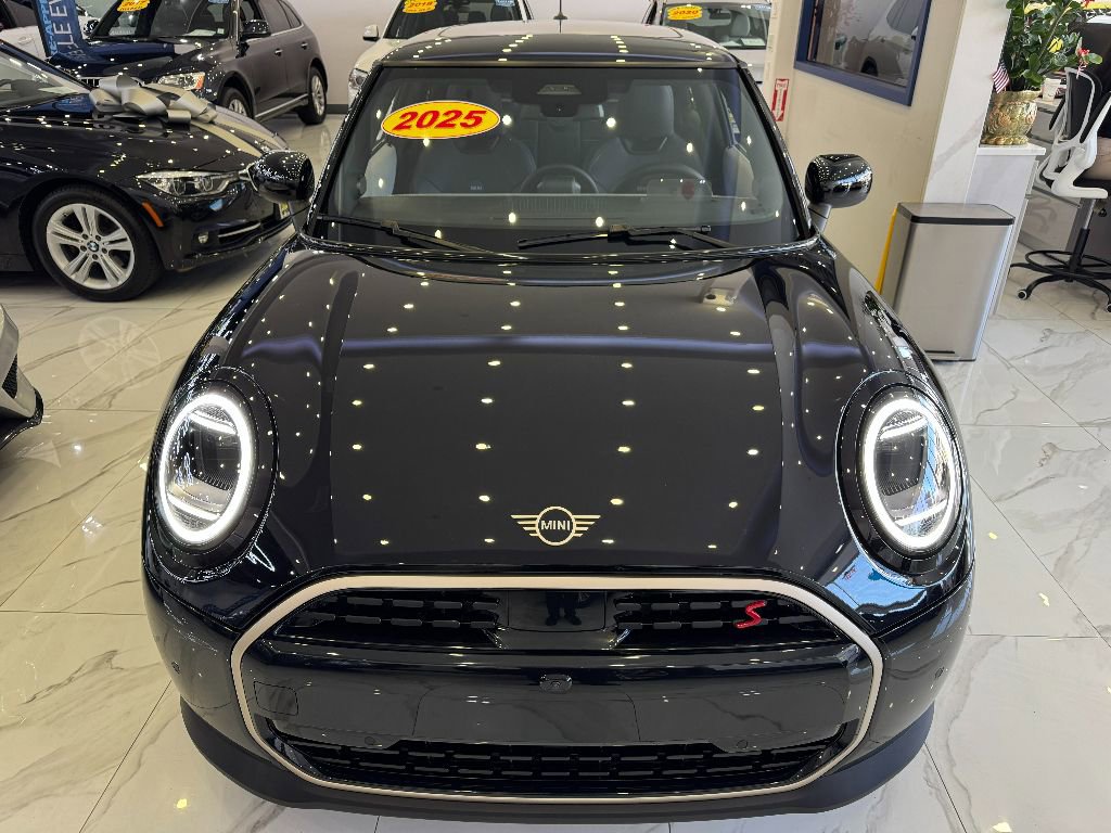 Used 2025 MINI Cooper S image 2