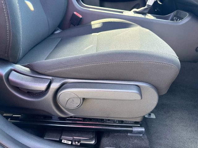 Used 2025 Hyundai Kona SEL image 17