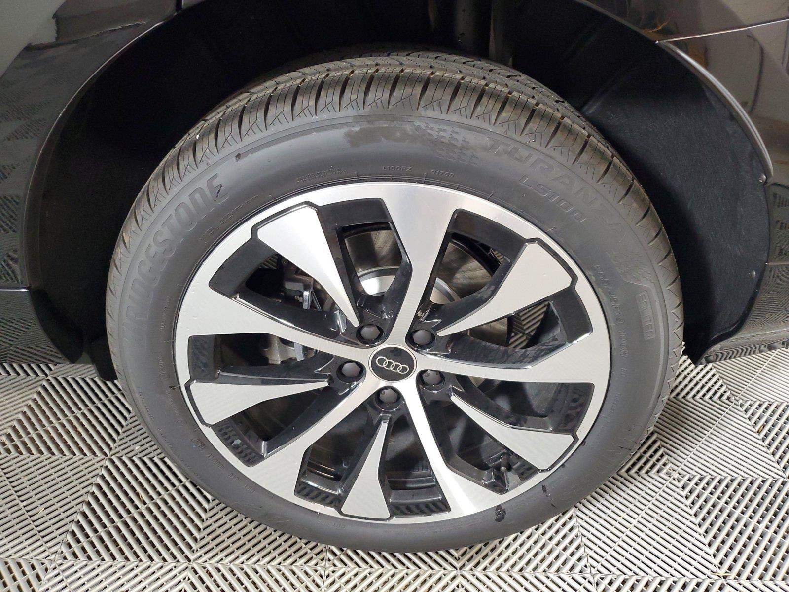 New 2026 Audi Q3 quattro 2.0T AWD/4WD image 11