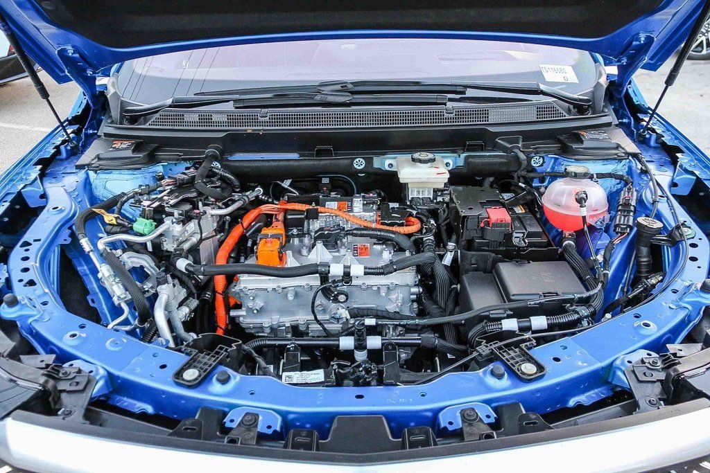 New 2026 Cadillac Optiq Luxury 2 image 27