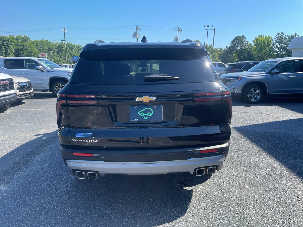 Certified 2026 Chevrolet Traverse LT FWD image 4