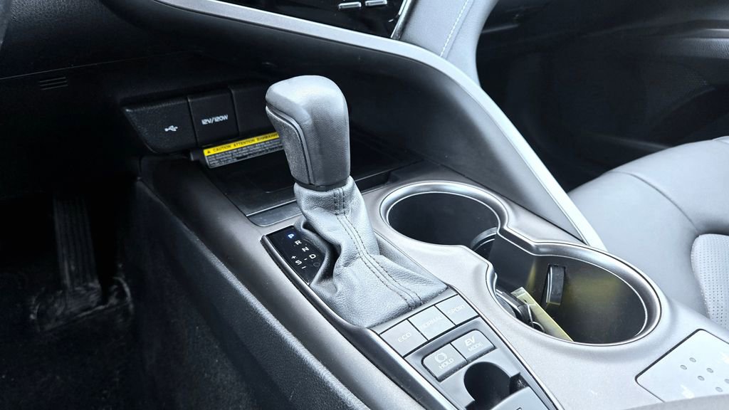 Used 2021 Toyota Camry XSE w/ Navigation Upgrade Package FWD image 25