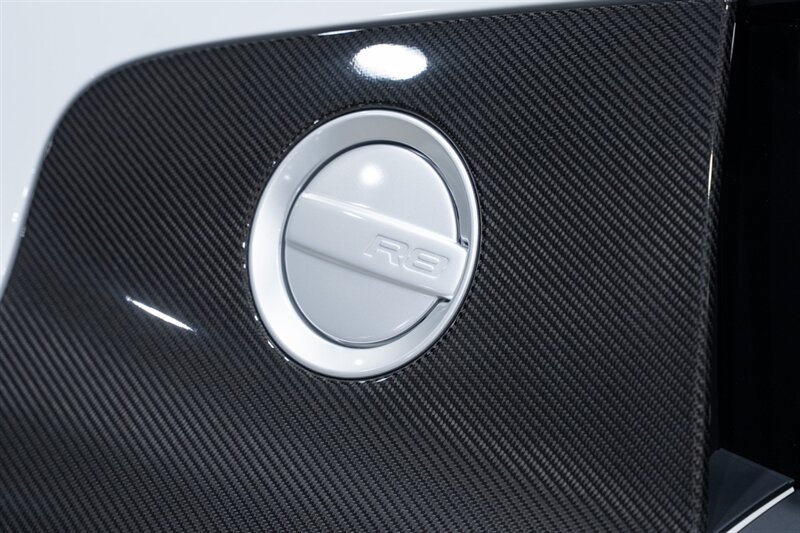Used 2014 Audi R8 V8 AWD/4WD image 65