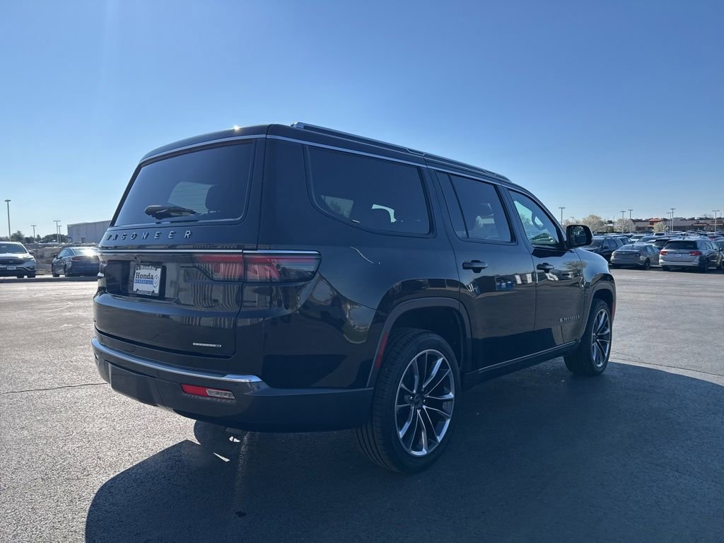 Used 2022 Jeep Wagoneer Series III w/ Premium Group I AWD/4WD image 5