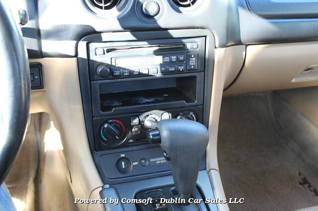 Used 2001 MAZDA MX-5 Miata RWD image 14