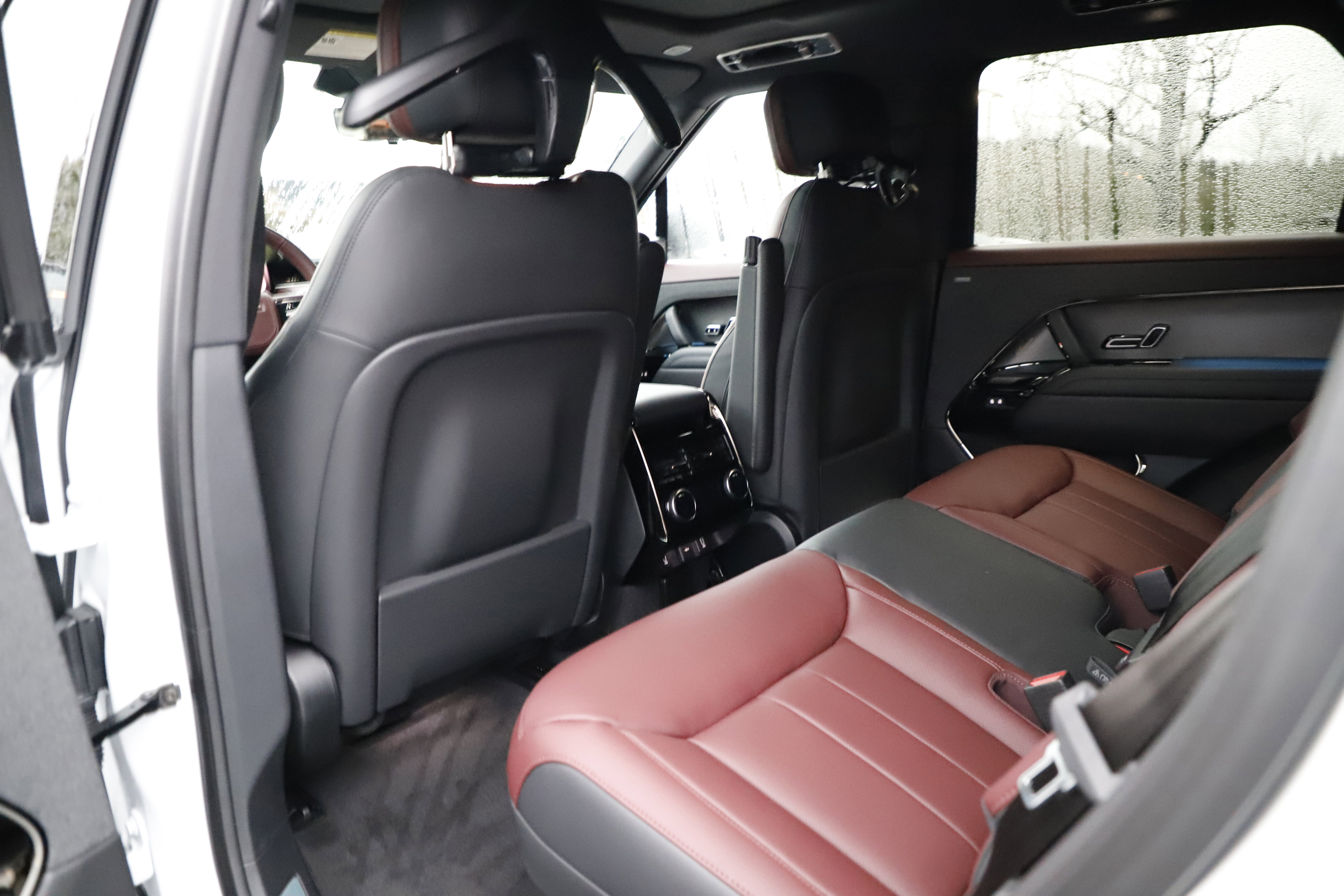 New 2026 Land Rover Range Rover Sport Dynamic SE image 17