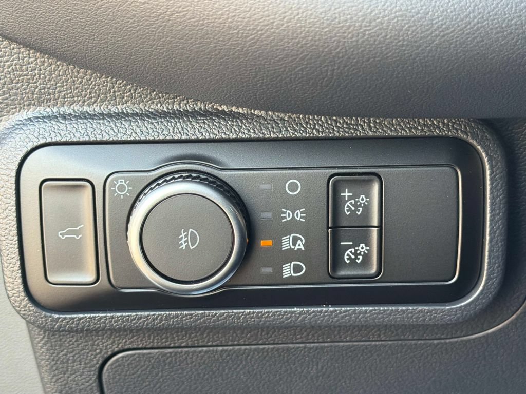Used 2026 Ford Explorer Tremor w/ Tremor Convenience Package AWD/4WD image 34