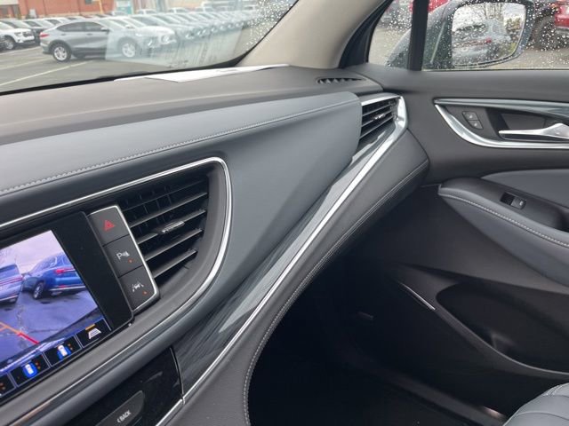 Used 2020 Buick Enclave Premium w/ Surround and Sites Package AWD/4WD image 26